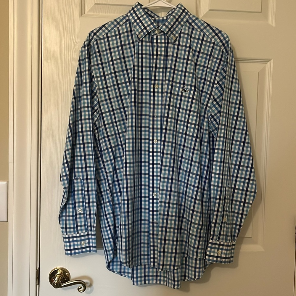 EUC Vineyard Vines “Classic Fit Tucker” shirt